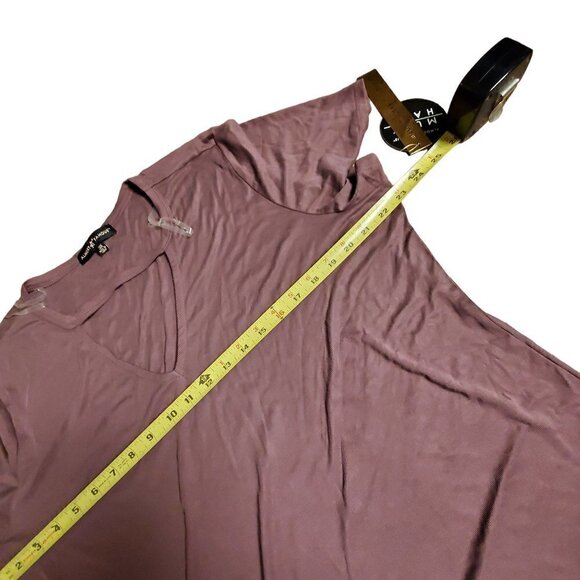 Almost Famous Womens Purple Keyhole Neck Short Sleeve T-Shirt Size 3X NWT - Picture 6 of 6